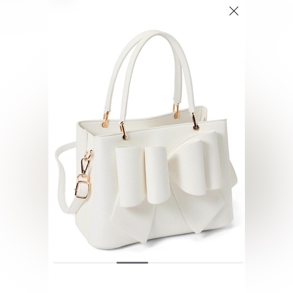 Like Dreams
Jenna Bow Satchel - Picture 4 of 12